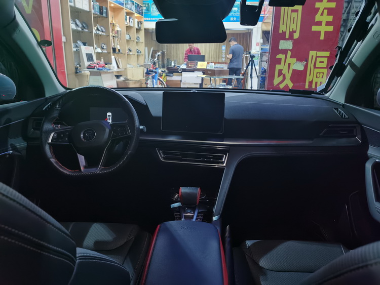 8，前声场安装效果.jpg