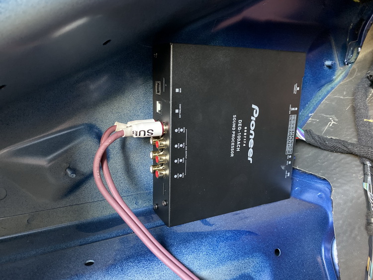 6为汽车添加先锋DEQ-100ACH处理器.JPG
